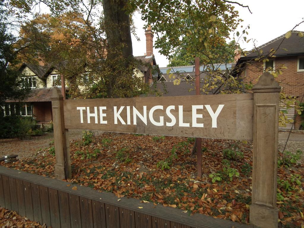 The Kingsley At Eversley Extérieur photo