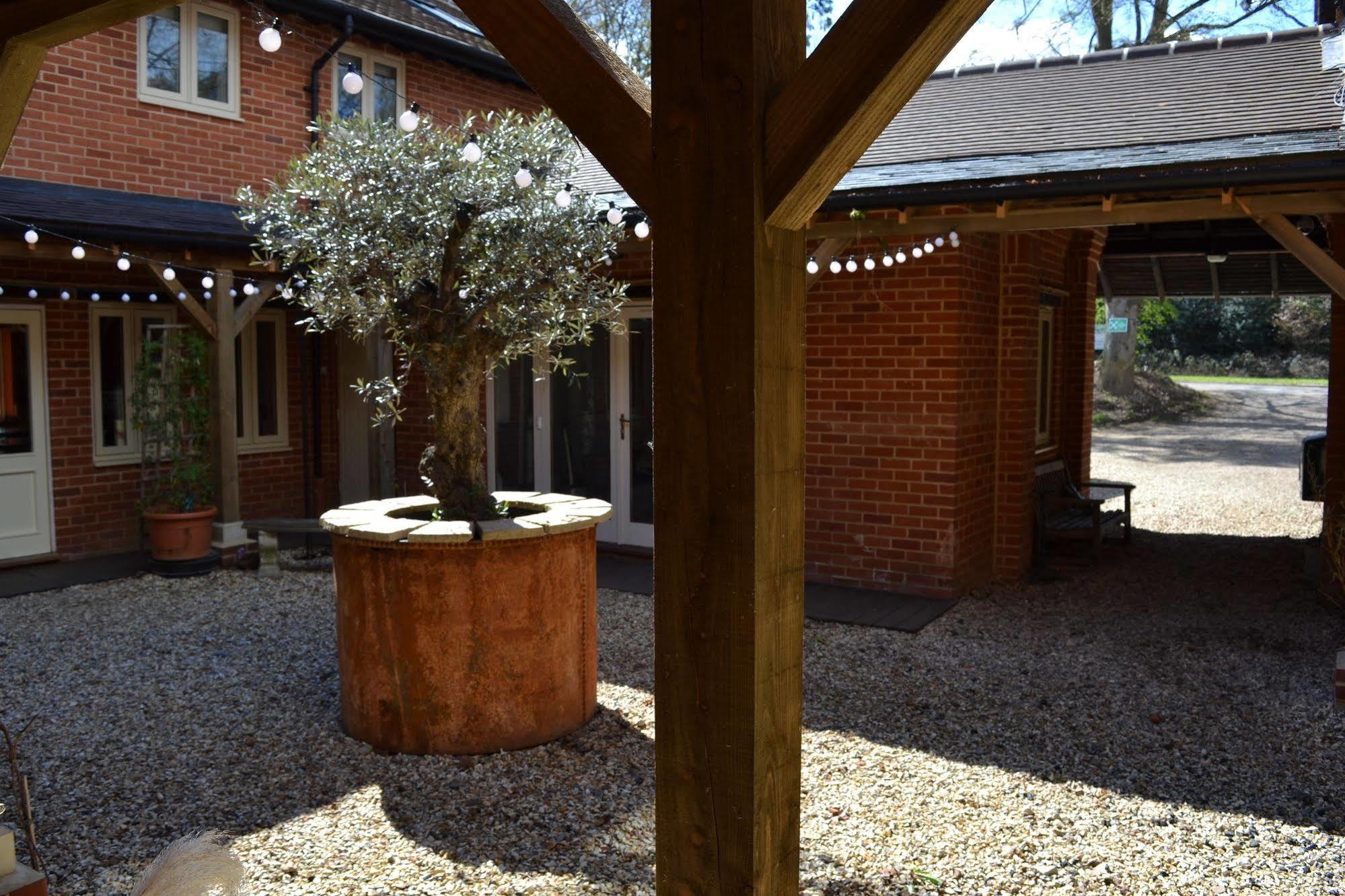 The Kingsley At Eversley Extérieur photo